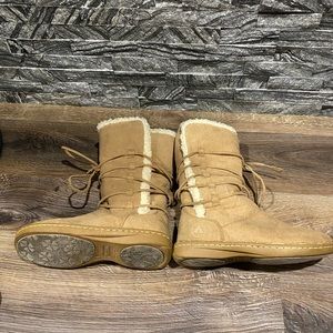 Women’s size 8 Airwalk boots